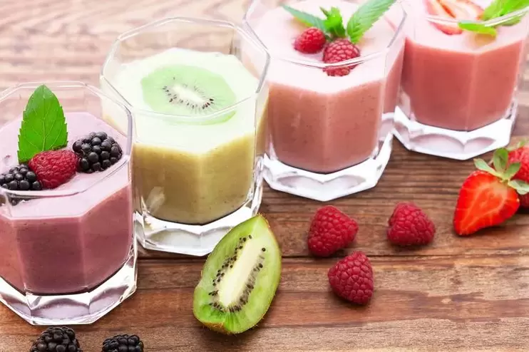 frukt smoothies for å drikke diett